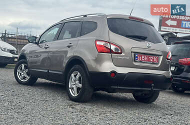 Внедорожник / Кроссовер Nissan Qashqai+2 2011 в 