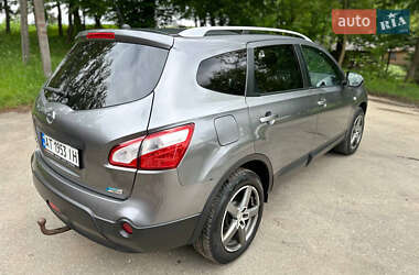 Позашляховик / Кросовер Nissan Qashqai+2 2013 в 
