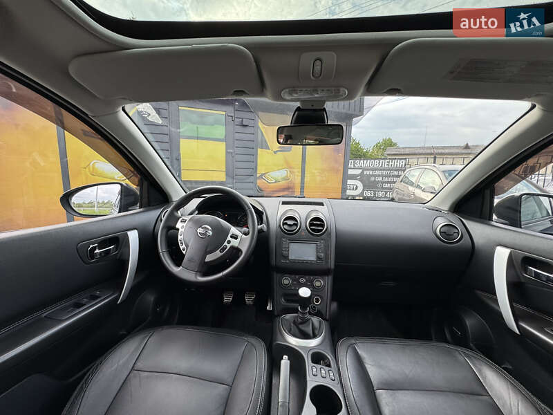 Позашляховик / Кросовер Nissan Qashqai+2 2010 в Стрию