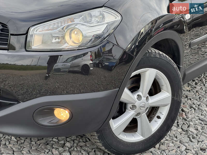 Позашляховик / Кросовер Nissan Qashqai+2 2010 в Стрию