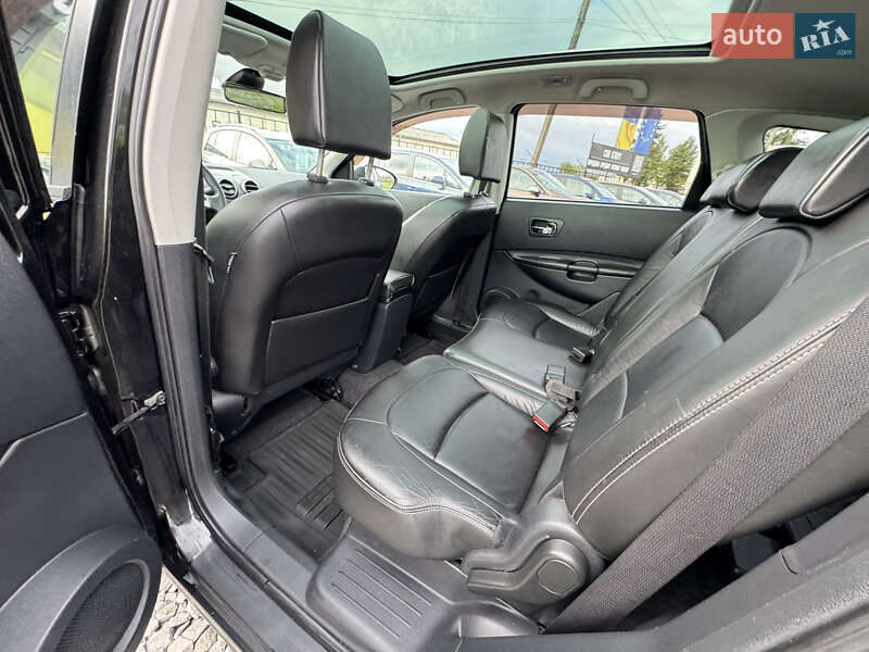 Позашляховик / Кросовер Nissan Qashqai+2 2010 в Стрию