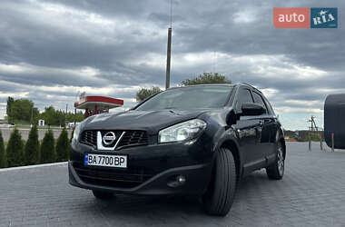 Внедорожник / Кроссовер Nissan Qashqai+2 2011 в 