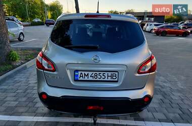 Позашляховик / Кросовер Nissan Qashqai+2 2010 в 