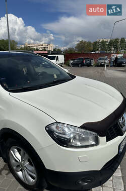 Позашляховик / Кросовер Nissan Qashqai+2 2013 в 