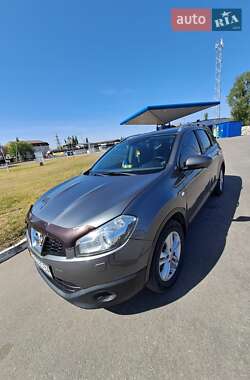 Позашляховик / Кросовер Nissan Qashqai+2 2011 в 