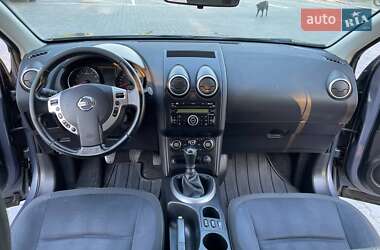 Внедорожник / Кроссовер Nissan Qashqai+2 2010 в 