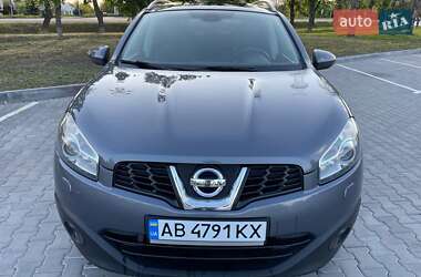 Внедорожник / Кроссовер Nissan Qashqai+2 2010 в 