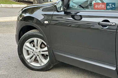Позашляховик / Кросовер Nissan Qashqai+2 2011 в 