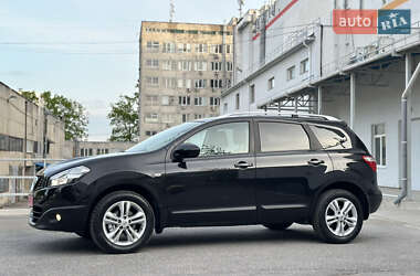 Позашляховик / Кросовер Nissan Qashqai+2 2011 в 
