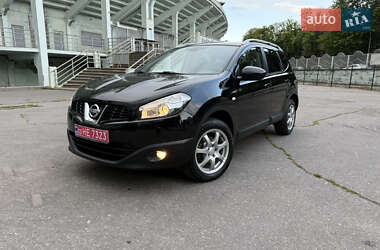 Внедорожник / Кроссовер Nissan Qashqai+2 2010 в Полтаве