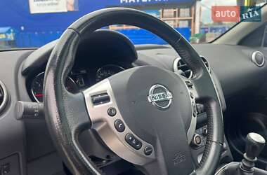 Позашляховик / Кросовер Nissan Qashqai+2 2011 в 