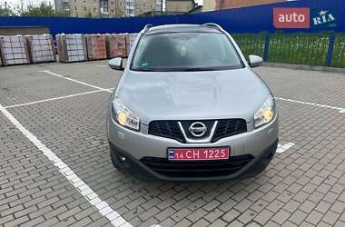 Позашляховик / Кросовер Nissan Qashqai+2 2011 в 