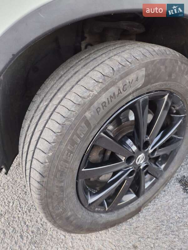 Внедорожник / Кроссовер Nissan Qashqai+2 2013 в Звягеле