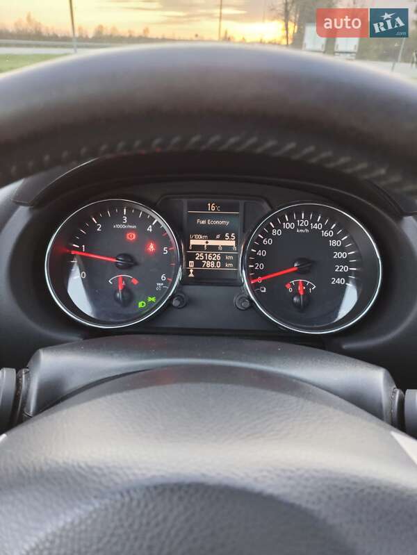 Внедорожник / Кроссовер Nissan Qashqai+2 2013 в Звягеле