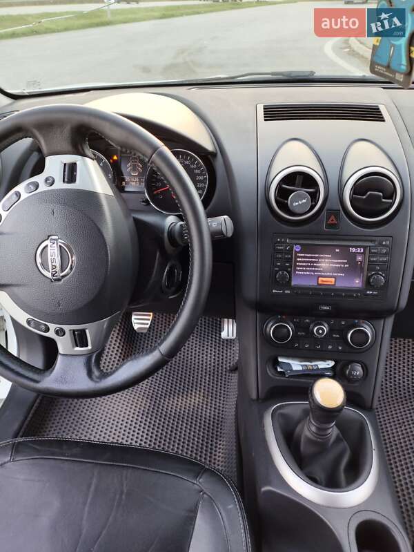 Внедорожник / Кроссовер Nissan Qashqai+2 2013 в Звягеле