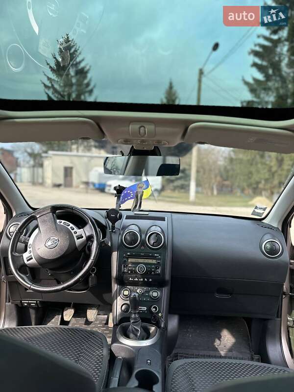 Внедорожник / Кроссовер Nissan Qashqai+2 2009 в Тернополе