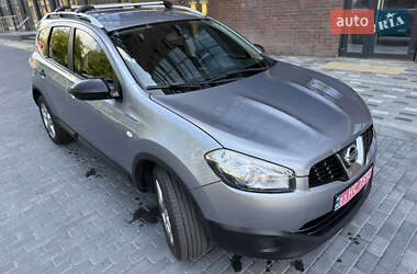Позашляховик / Кросовер Nissan Qashqai+2 2011 в 
