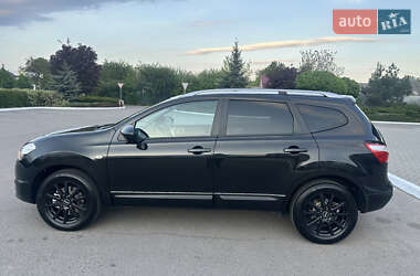 Позашляховик / Кросовер Nissan Qashqai+2 2011 в 