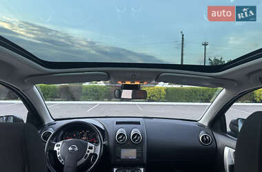 Позашляховик / Кросовер Nissan Qashqai+2 2011 в 
