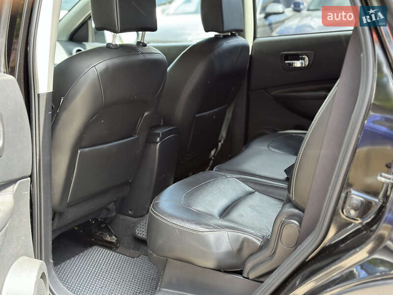 Позашляховик / Кросовер Nissan Qashqai+2 2010 в Києві