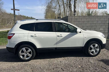 Внедорожник / Кроссовер Nissan Qashqai+2 2010 в 