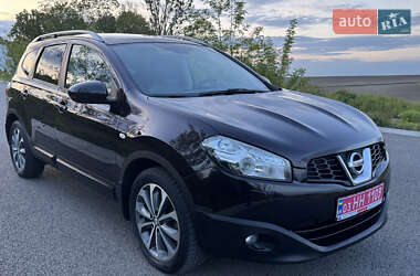 Внедорожник / Кроссовер Nissan Qashqai+2 2011 в 