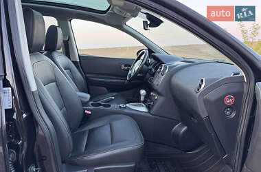 Внедорожник / Кроссовер Nissan Qashqai+2 2011 в 