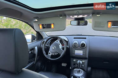 Внедорожник / Кроссовер Nissan Qashqai+2 2011 в 