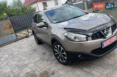 Позашляховик / Кросовер Nissan Qashqai+2 2012 в Рівному