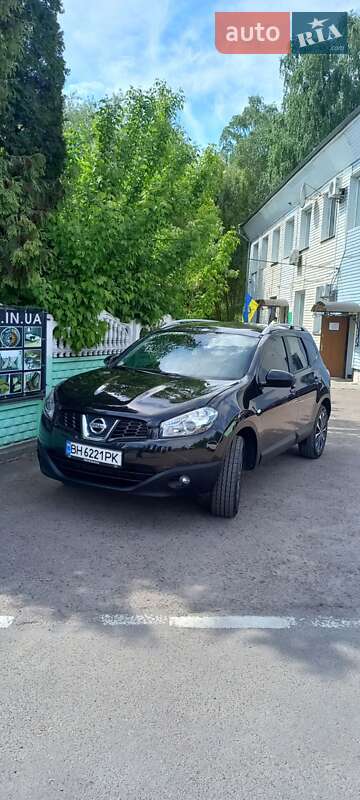 Внедорожник / Кроссовер Nissan Qashqai+2 2011 в Дубно