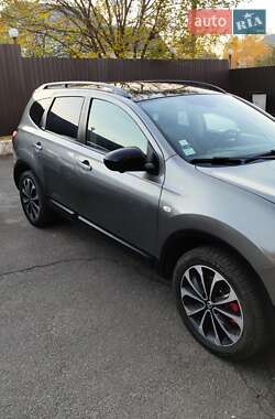 Внедорожник / Кроссовер Nissan Qashqai+2 2013 в 
