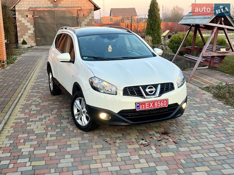 Позашляховик / Кросовер Nissan Qashqai+2 2012 в Володимирці