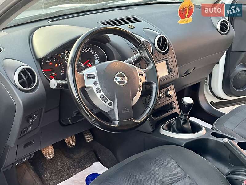 Позашляховик / Кросовер Nissan Qashqai+2 2012 в Володимирці