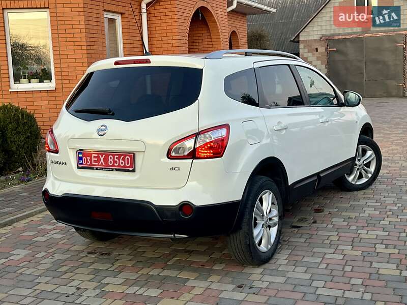 Позашляховик / Кросовер Nissan Qashqai+2 2012 в Володимирці