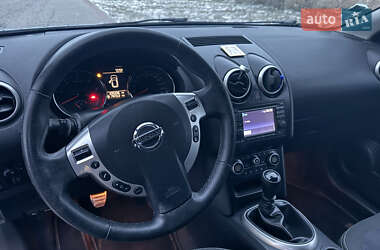 Внедорожник / Кроссовер Nissan Qashqai+2 2010 в 