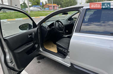 Внедорожник / Кроссовер Nissan Qashqai+2 2013 в 