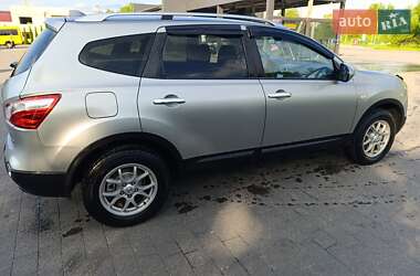 Позашляховик / Кросовер Nissan Qashqai+2 2010 в 