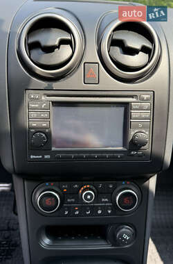 Позашляховик / Кросовер Nissan Qashqai+2 2013 в 
