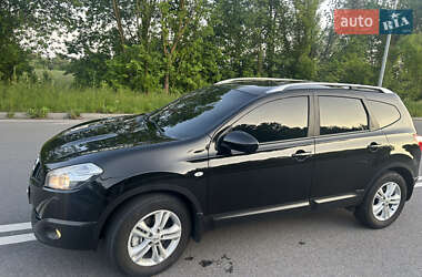 Позашляховик / Кросовер Nissan Qashqai+2 2011 в 