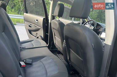 Позашляховик / Кросовер Nissan Qashqai+2 2011 в 