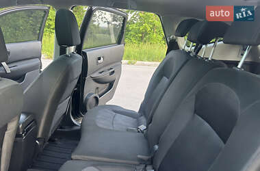 Позашляховик / Кросовер Nissan Qashqai+2 2011 в 