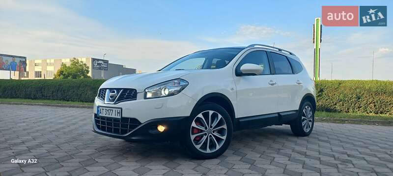 Nissan Qashqai+2 2012
