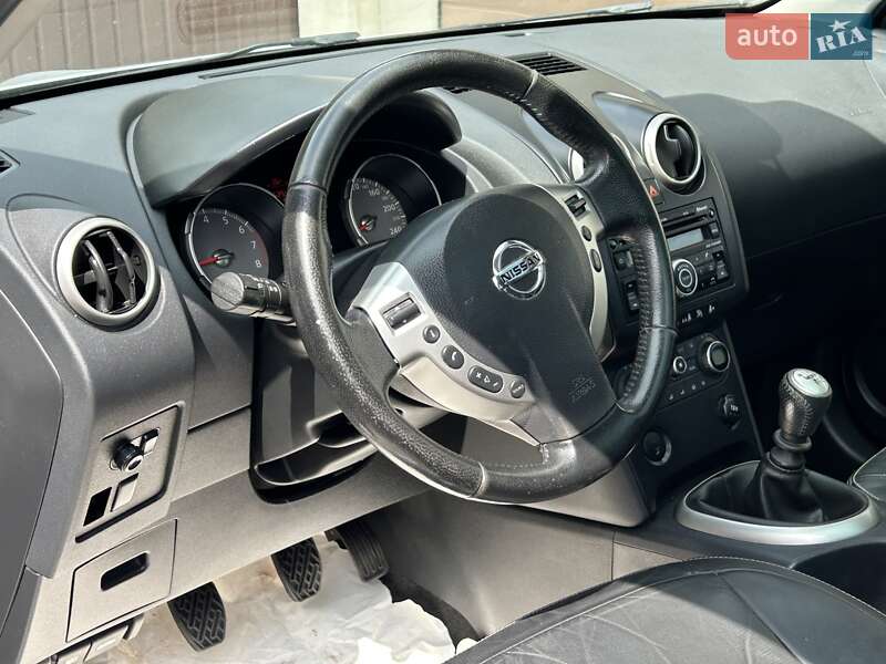 Внедорожник / Кроссовер Nissan Qashqai+2 2009 в Ровно