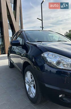 Внедорожник / Кроссовер Nissan Qashqai+2 2011 в 