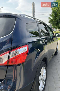 Внедорожник / Кроссовер Nissan Qashqai+2 2011 в 