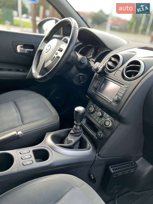 Внедорожник / Кроссовер Nissan Qashqai+2 2011 в Луцке