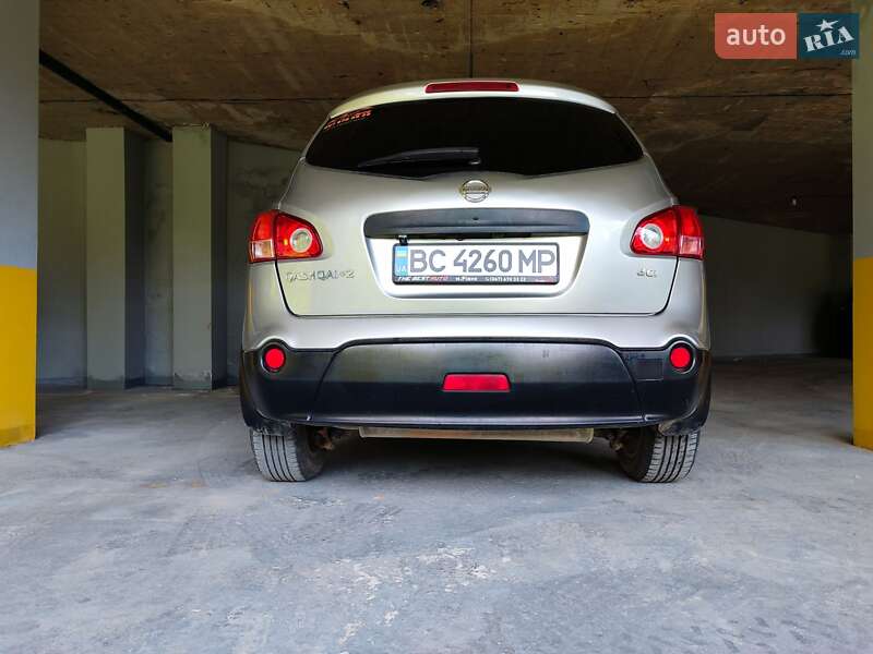 Внедорожник / Кроссовер Nissan Qashqai+2 2010 в Микуличине