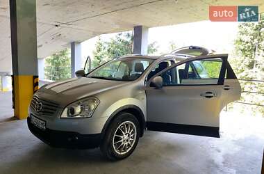 Внедорожник / Кроссовер Nissan Qashqai+2 2010 в 