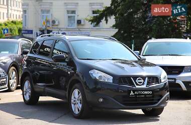 Внедорожник / Кроссовер Nissan Qashqai+2 2011 в 