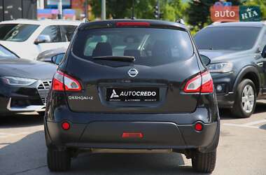 Внедорожник / Кроссовер Nissan Qashqai+2 2011 в 